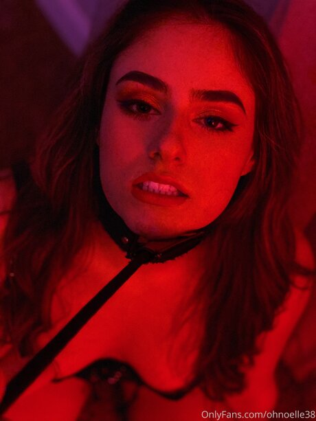 Ohnoelle38 onlyfans leaked.