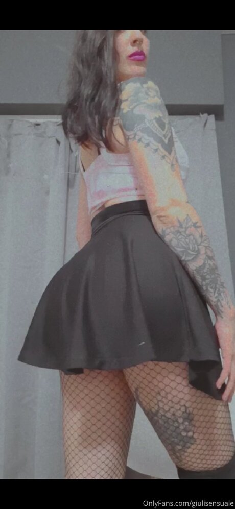 Giulisensuale strip onlyfans
