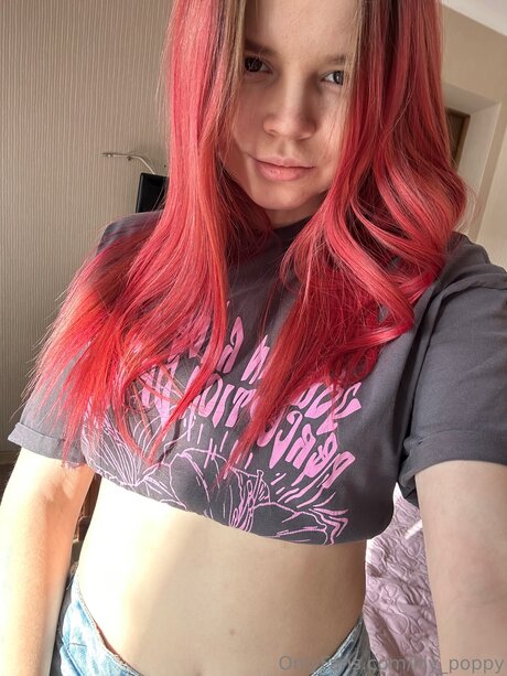 Lily Poppy sex onlyfans