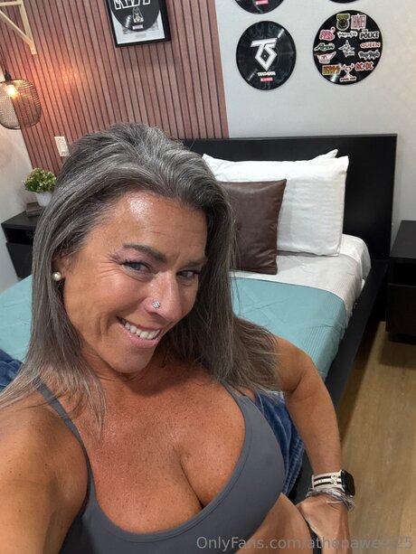 Athenawest25 feet onlyfans