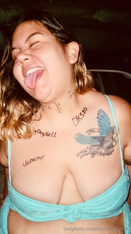 Ahoelottathot onlyfans leaked.