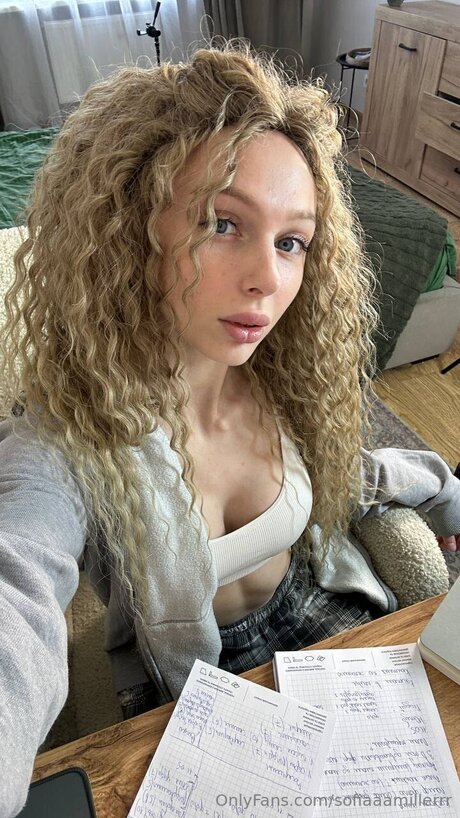 Sofiaaamillerrr onlyfans free