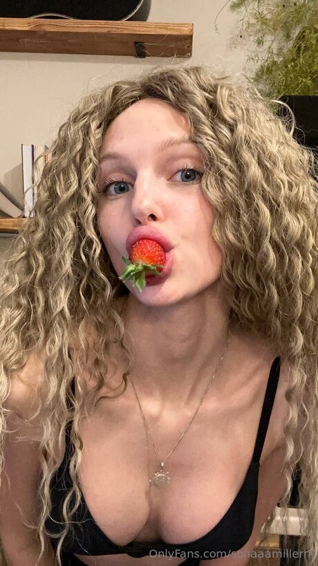 Sofiaaamillerrr only fans sex