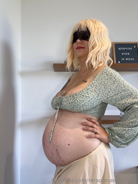 Seraphinastormfree onlyfans pictures