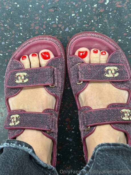 Lilyallenftse500 onlyfans leaks