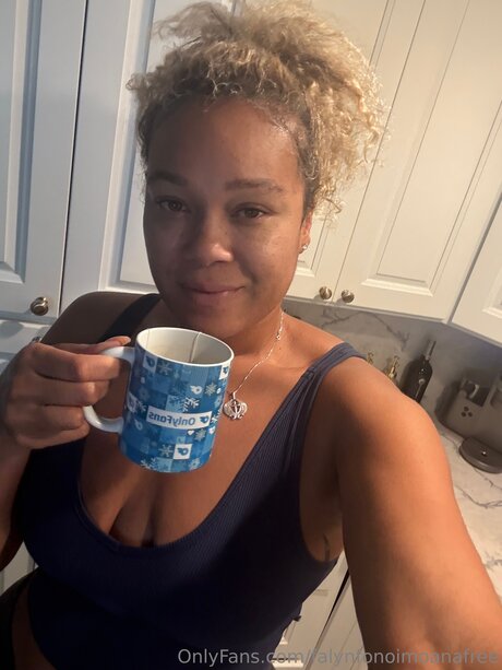 Falynfonoimoanafree Profile pic