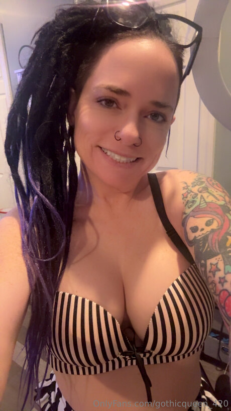 Gothicqueen 420 onlyfans leaked xxx
