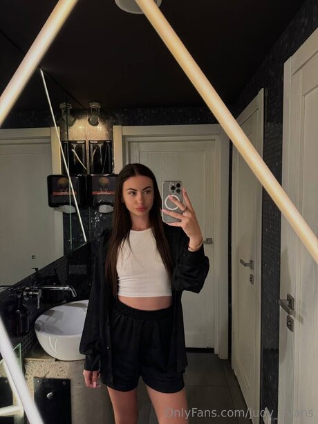 Judy Evans onlyfans for free