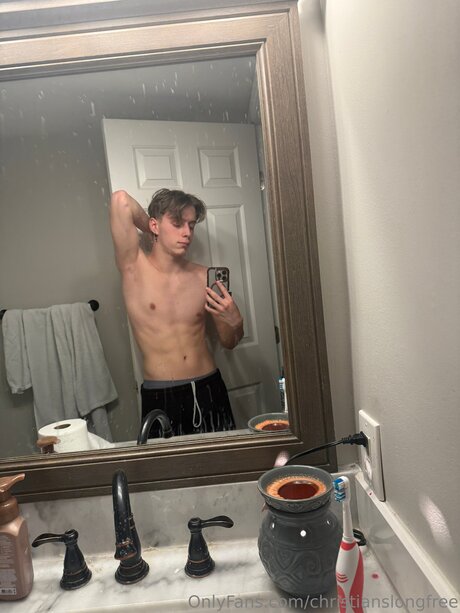 Christianslongfree on onlyfans