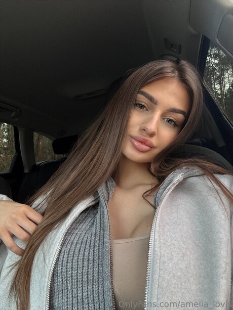 Amelia Lovis Profile pic