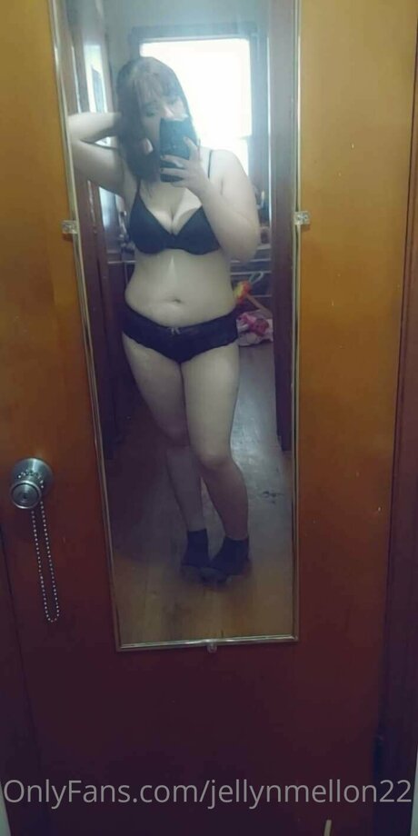 Jellynmellon22 onlyfans leaked nudes