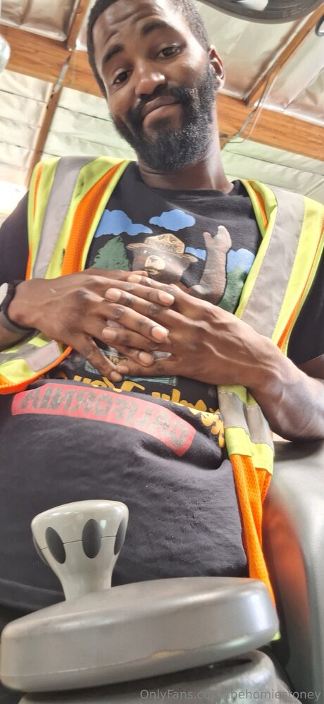 Thehomiestoney feet onlyfans