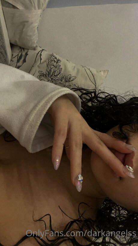Darkangelss only fans photos