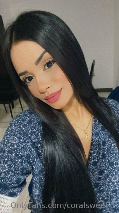 Coralsweet 1 onlyfans topless