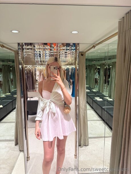 Sweetcarolinats onlyfans leaked photos