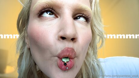 Giantess Vovk onlyfans sextape