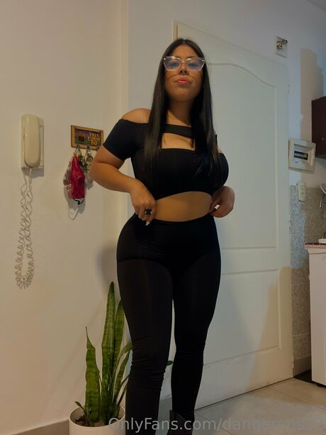 Dangerous22 pics onlyfans