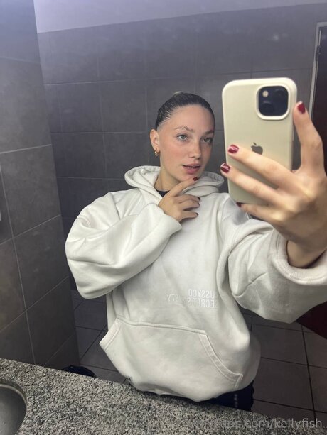 Kellyfish nude leak onlyfans