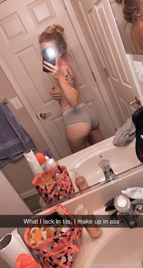 Sunshynerays onlyfans model photo