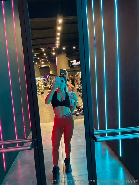 Anargentiniangirlone sexy onlyfans