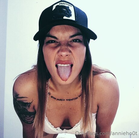 Annieho0t onlyfans leak free