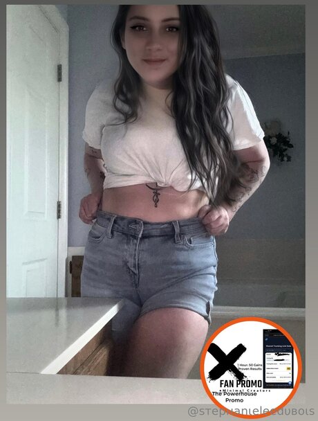 Stephanieleedubois onlyfans leak nude