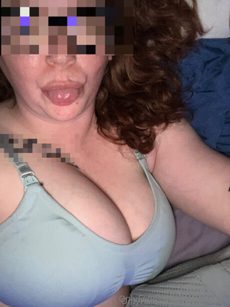 Carlietayler nude on onlyfans