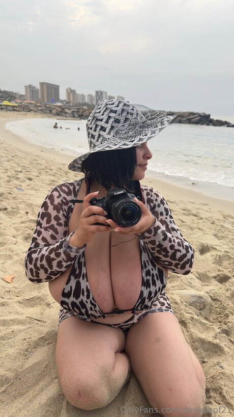 Danielaof21 only fans pictures