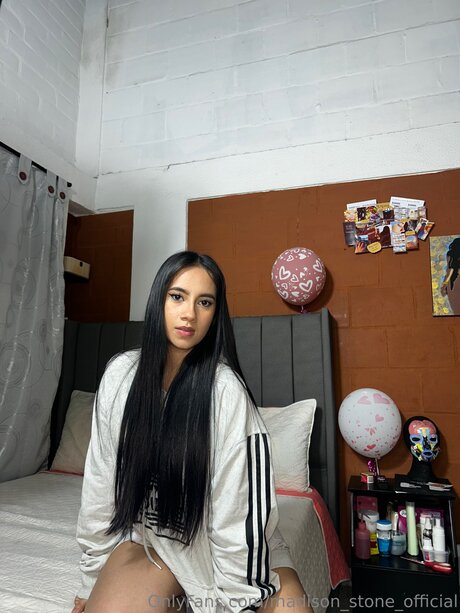 Madison Stone Official en onlyfans