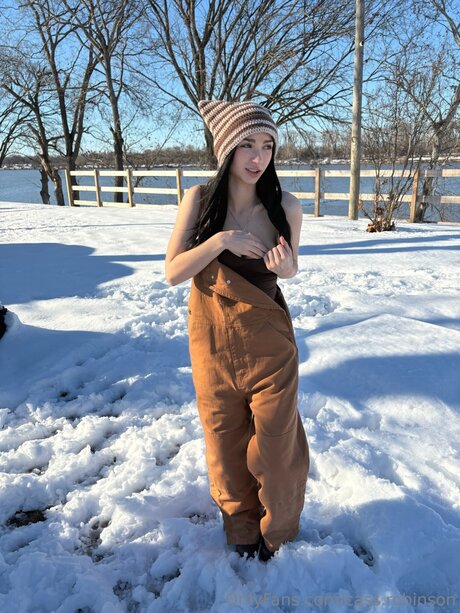 Cass Robinson onlyfans leaks xxx