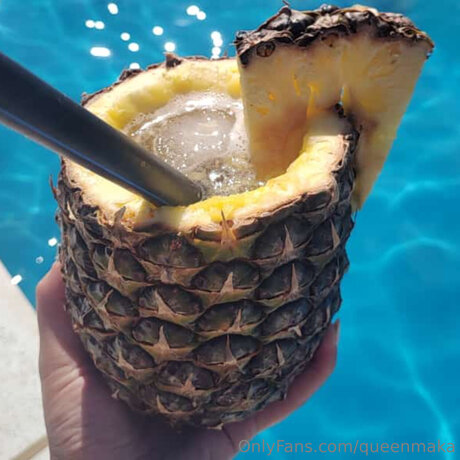 Queenmaka onlyfans model images