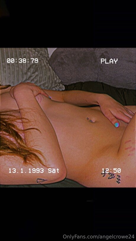 Angelcrowe24 onlyfans sextape