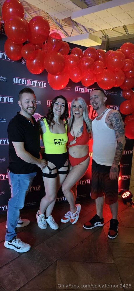 Spicy Lemon2425 onlyfans nude content