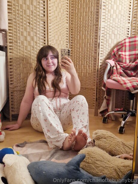 Charlottebunnybun onlyfans nude photos