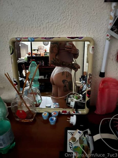 Luce 7uc3 topless onlyfans