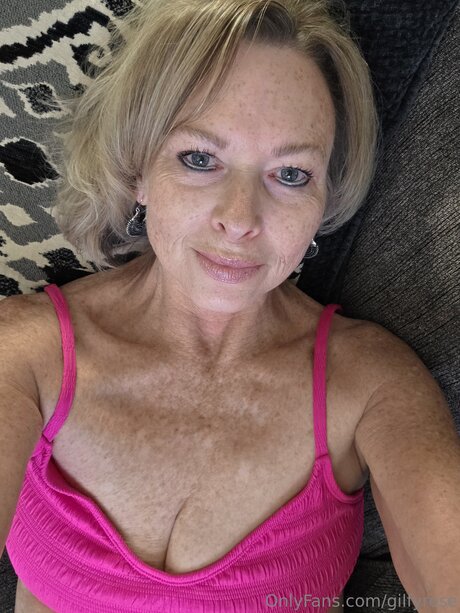 Gilfyrose nude onlyfans