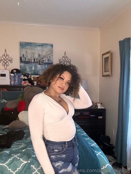 Annabellebooo onlyfans leaked naked