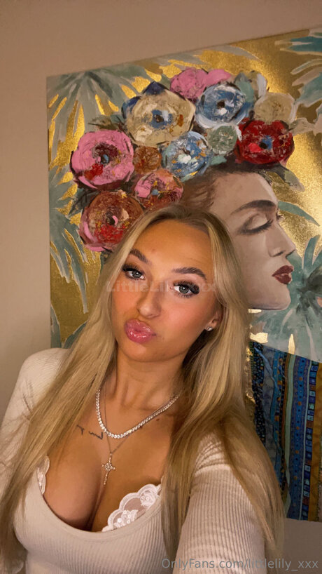 Littlelily Xxx onlyfans naked leaked