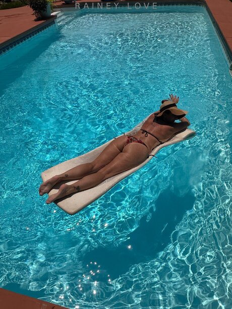 Raineylovesyou onlyfans leak fuck