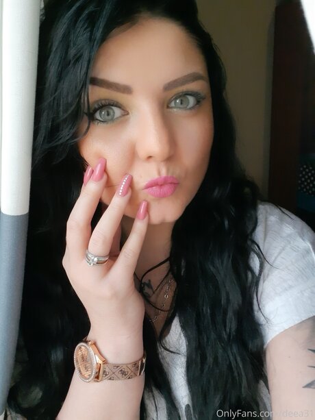 Deea31 strip onlyfans