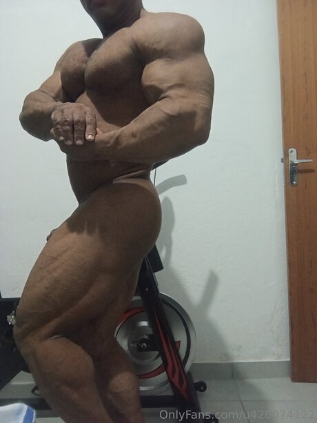 U426074122 onlyfans nude photos