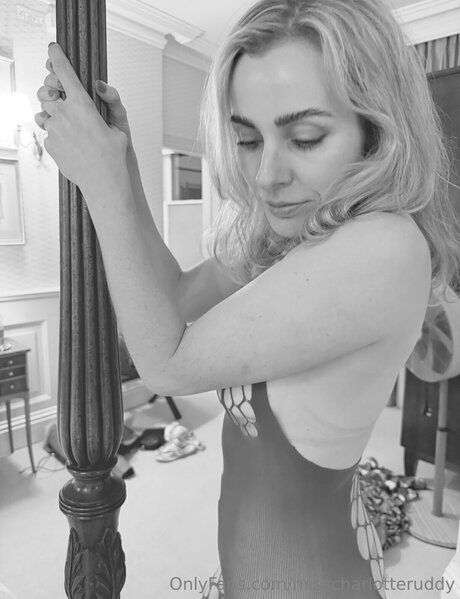 Misscharlotteruddy nude only fans
