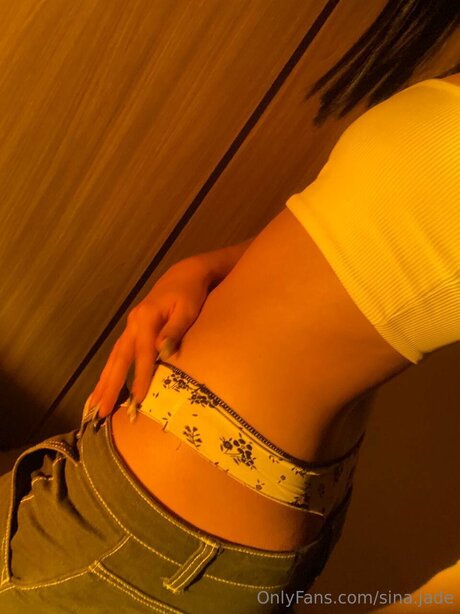 Sina Jade Profile pic