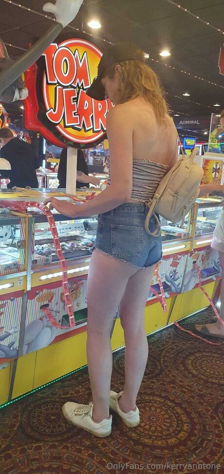 Kerryanntone naked onlyfans