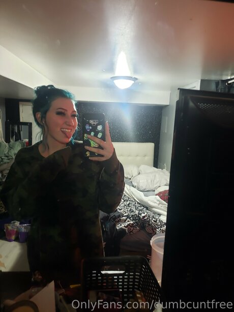 Dumbcuntfree onlyfans nude leaked