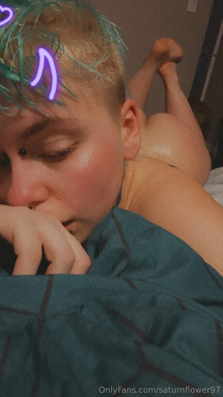 Saturnflower97 nude onlyfans leaked
