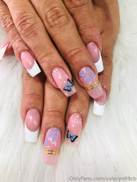 Valeryn69cb onlyfans nude tits