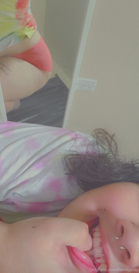 Honeyp0ts only fans xxx