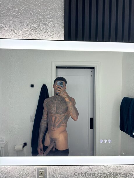 Lotsofyayo boobs onlyfans