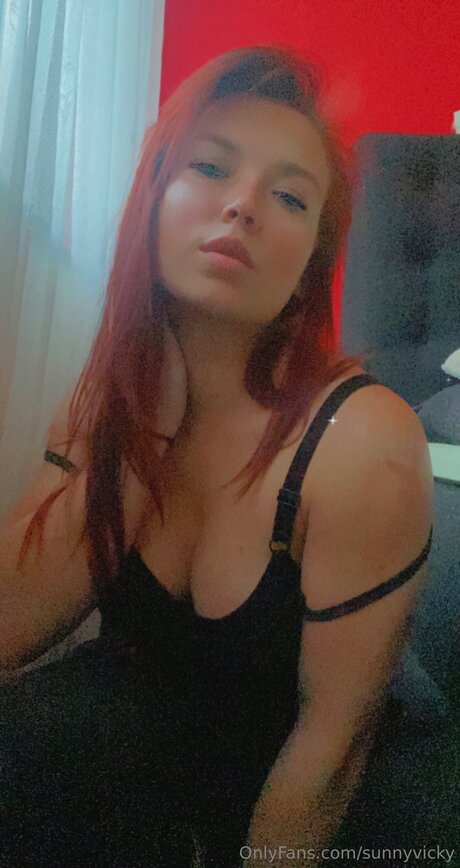 Sunnyvicky onlyfans leaked.